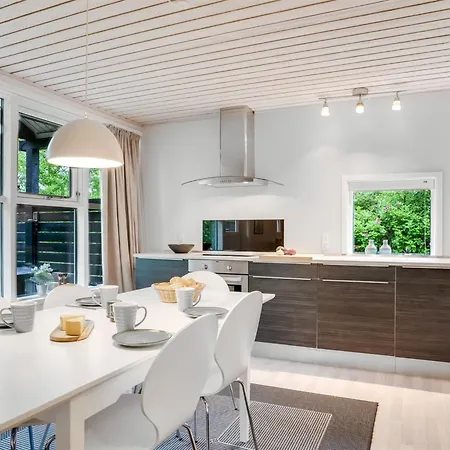 Torsten - 30m From The Sea By Interhome Semesterbostad Bøtø By